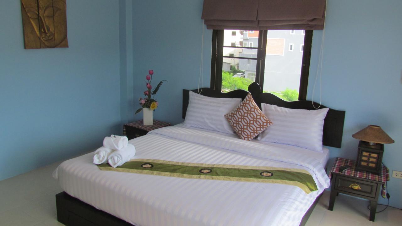 Hotel La Piccola Patong Exterior foto